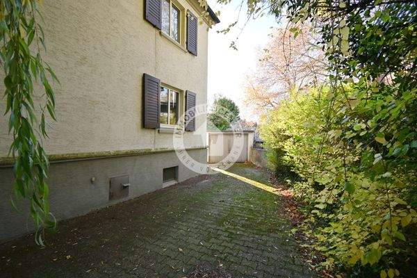 Zufahrt zum Hinterhof