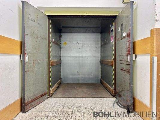 Lastenaufzug - Innen