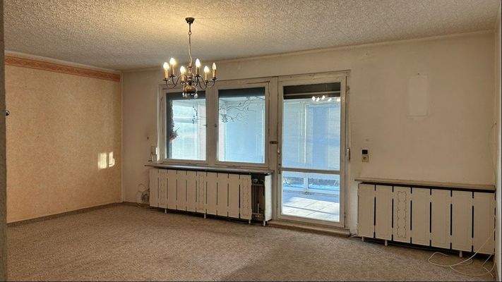 Wohnzimmer mit Kamin