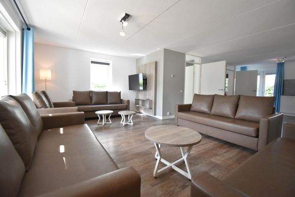 ferienhaus-wohnzimmer-kap-helius-modernes-interieur002