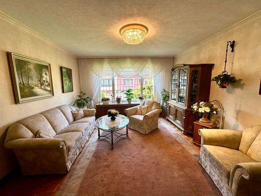 Wohnbereich noch möbliert