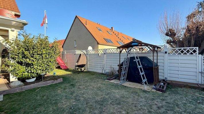 Gartenbereich mit Abstand zum Nachbarn