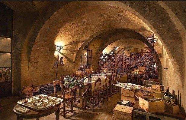 m_Villa del Quar cantina .jpg