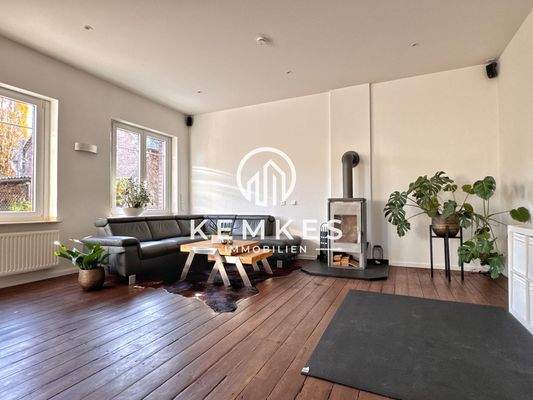 Wohnbereich mit Kamin