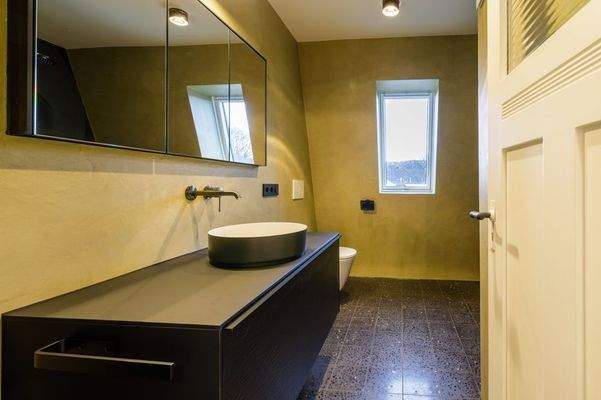 3_Blick ins Badezimmer