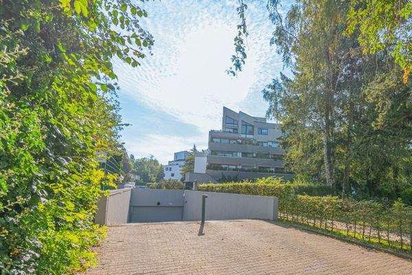 Einfahrt zur Tiefgarage