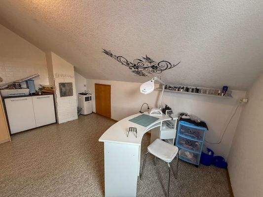 Hobbyraum/ Schlafzimmer DG