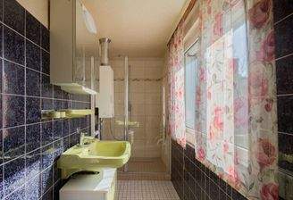 Badezimmer Vorderhaus