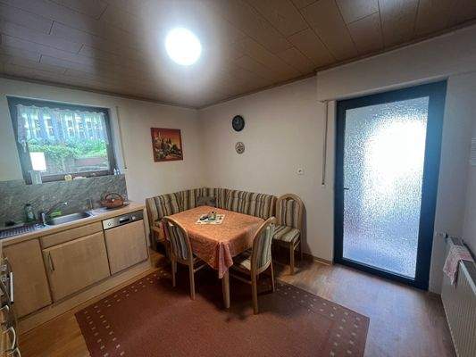 Küche EG mit Seitenausgang