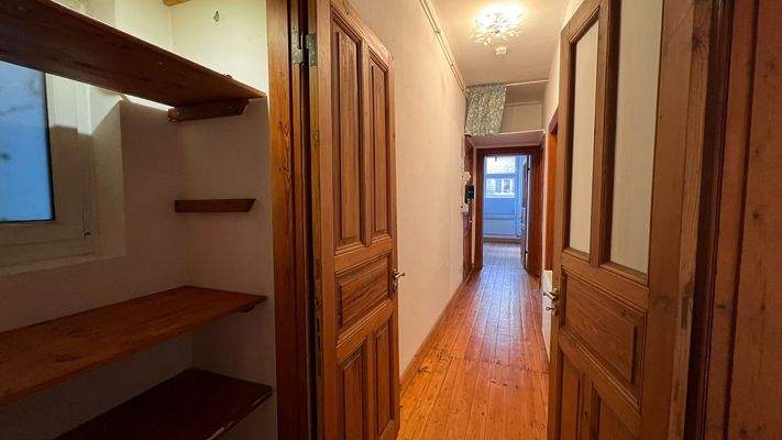 Flur mit Abstellraum