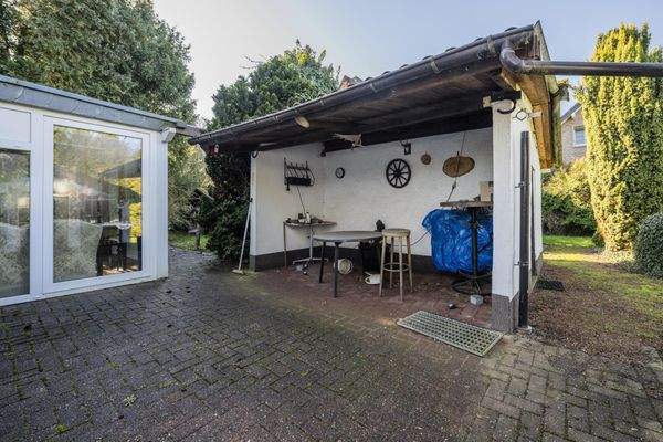 Überdachte Sitzecke