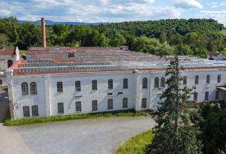 Luftbild Zufahrt Halle