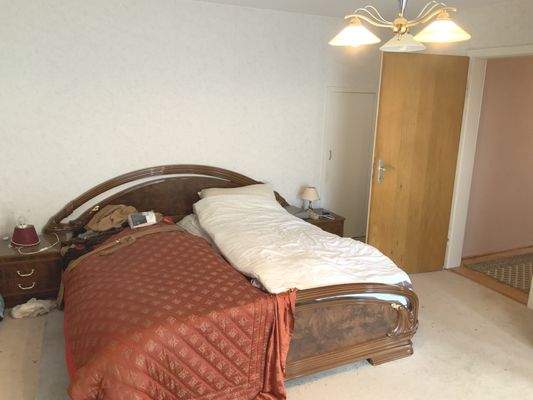 Schlafzimmer mit direktem Balkonzugang