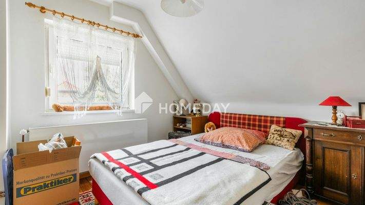 1. OG Schlafzimmer 1