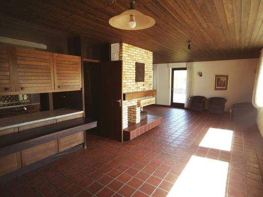 Küche und Esszimmer