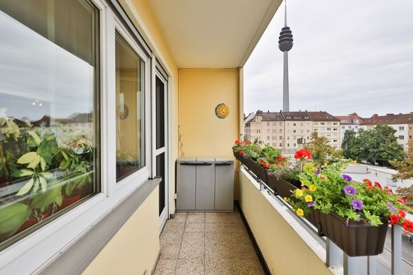 Balkon vor Küche