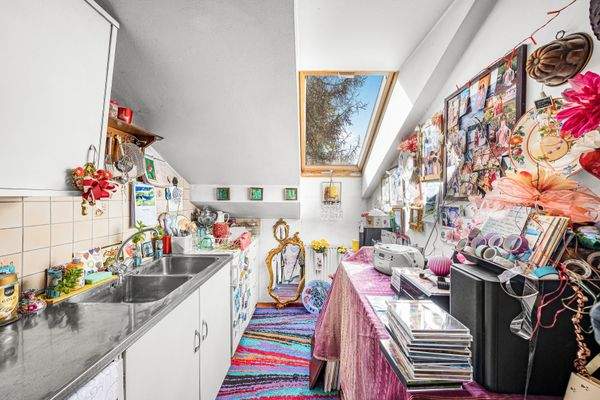 Dachgeschosswohnung - Küche (Anbau)