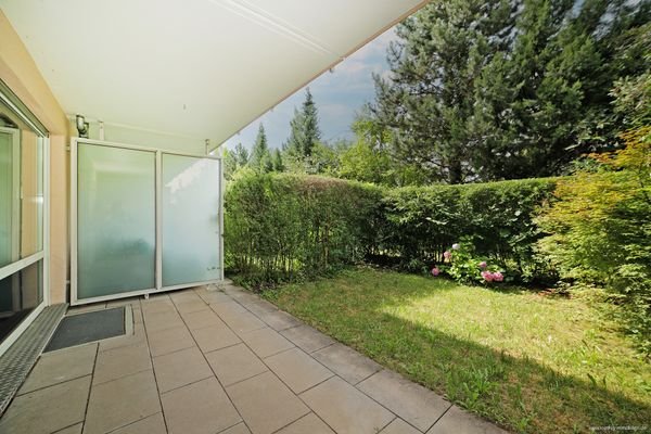 überdachte Terrasse