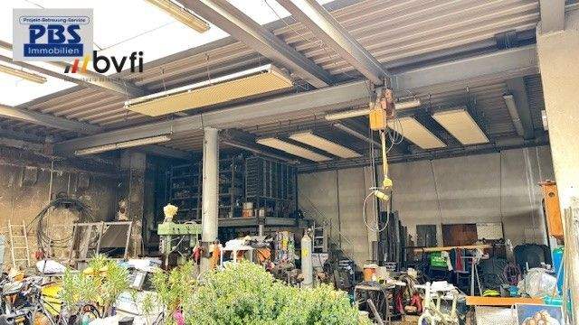 Werkstatt mit verschiedenen Ansichten