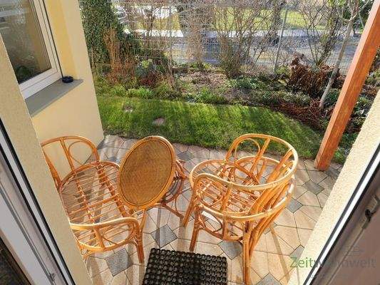 überdachte Terrasse im Februar