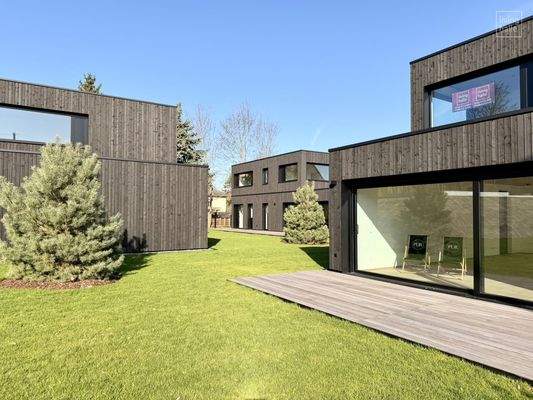 großzügige terrasse