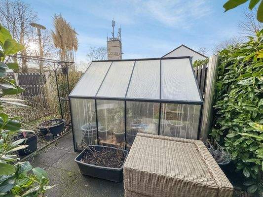 Terrasse zur Wohnung Obergeschoss links