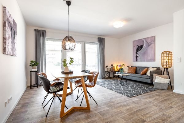 2019-29_Staged Homes_Marzahn_01.JPG