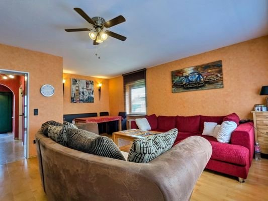 Wohnzimmer und Essbereich