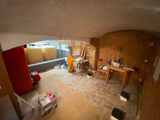 Keller mit Öl-Heizung