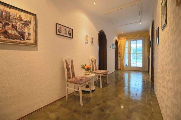 Flur zum privaten Trakt