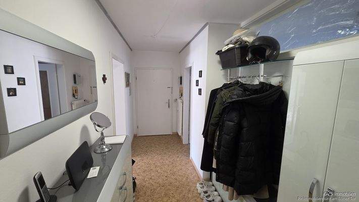 Eingang: Garderobe