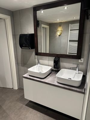 WC Damen
