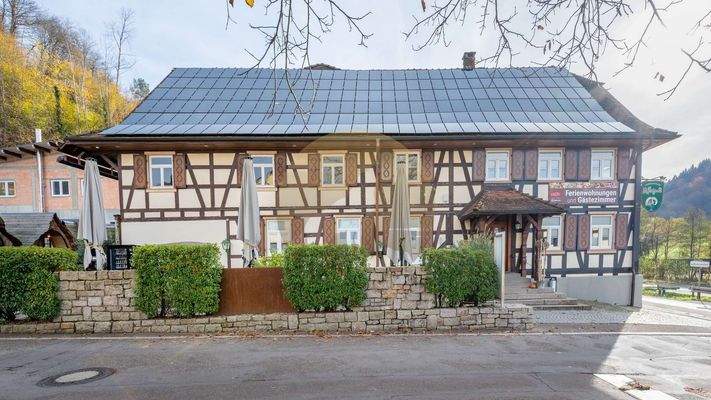 hotel-restaurant-schwarzwald-aussenansicht-wolf-immobilien