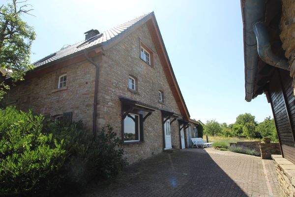 DAS HAUPTHAUS, SEITLICHE ANSICHT