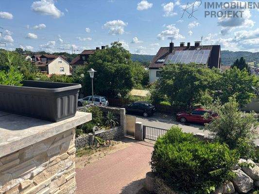 Blick auf die Einfahrt