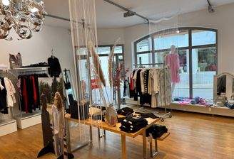 großzügige Ladenfläche