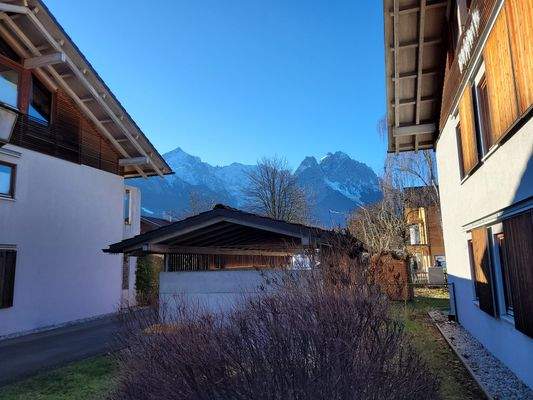 TG Ausfahrt von hinten