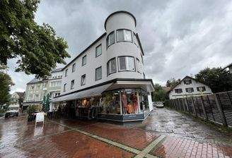 Wohn- und Geschäftshaus 