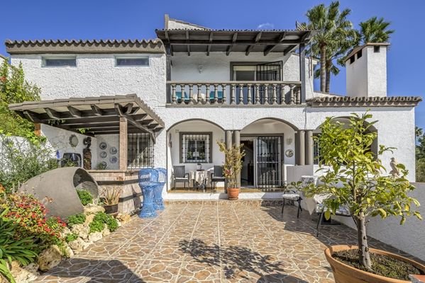 Photo: Villa in Marbella East