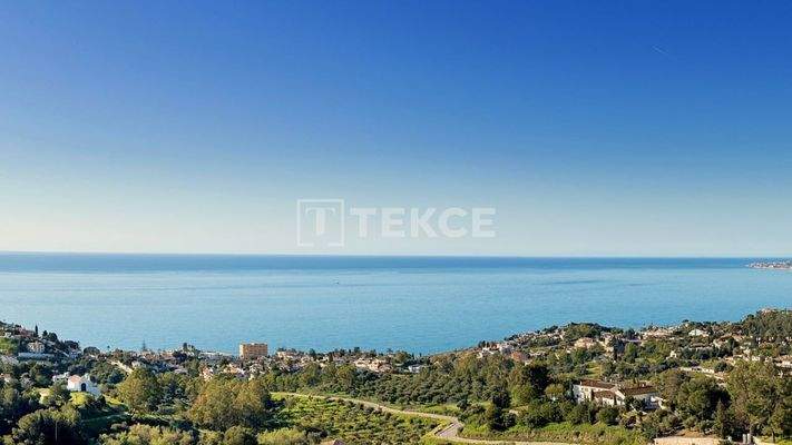 Unique Location Sea View Villas in Benalmadena Costa del Sol