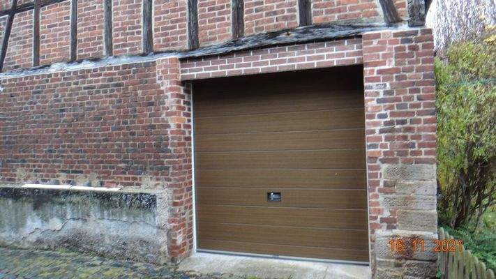 A Anbau mit Garage Seiteneingang