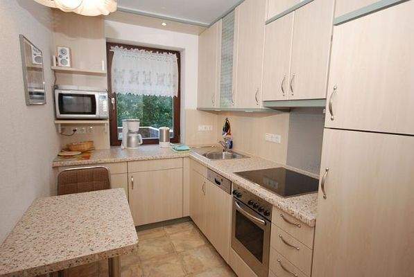 Küchenraum mit Einbauküche