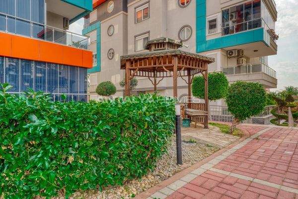 Elegant Furnished Property 200 M from the Sea in Alanya Kestel