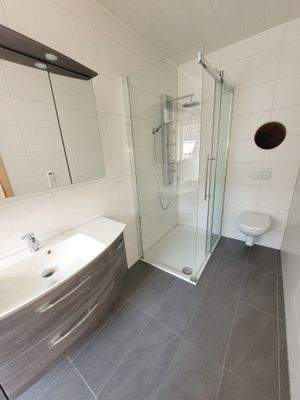 2 Zimmer Whg Bad rechts