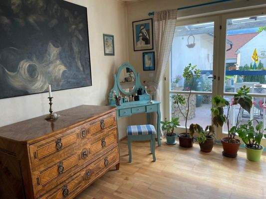 1746786327_IZNK24ikMz