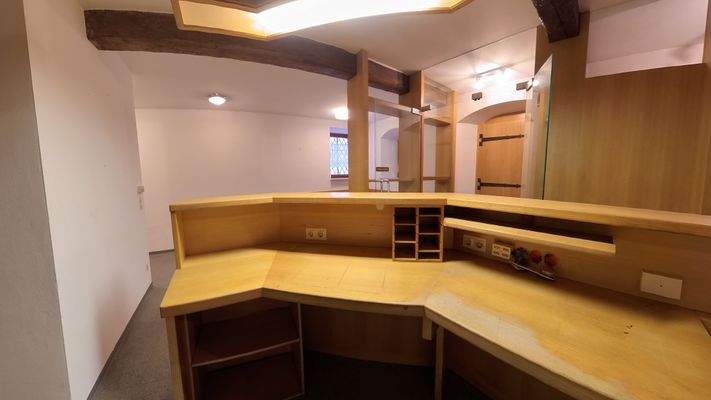 EG Eingangsbereich hinter Theke