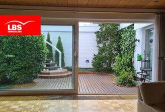 Blick auf Innenterrasse