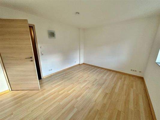 902CF3AD-FCFB-44B8-8ACA-3B6EFB5AA72B