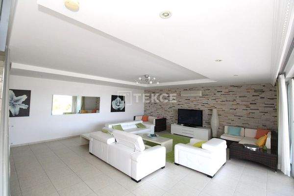 Triplex Villa with a Private Pool in Antalya