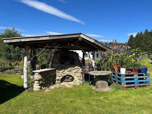 Backofen im Garten.JPG